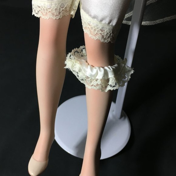 Jennifer Rose Bride Wedding Doll Sandra Kuck Hamilton Collection 18" Porcelain - Picture 8 of 12